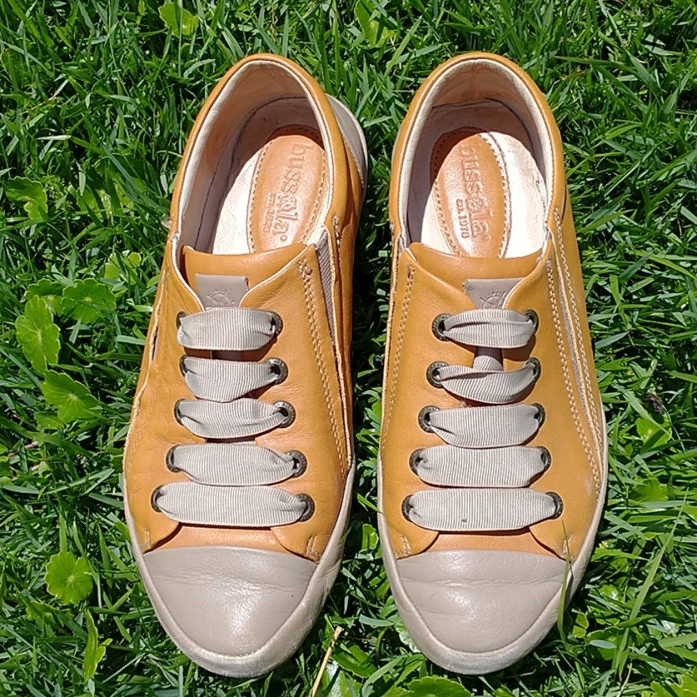 Bussola Vasa Slip-on Leather Sneaker Women Size 8